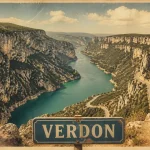 Affiche gorges du verdon, vue depuis un belvédère sur le lac et les rochers
