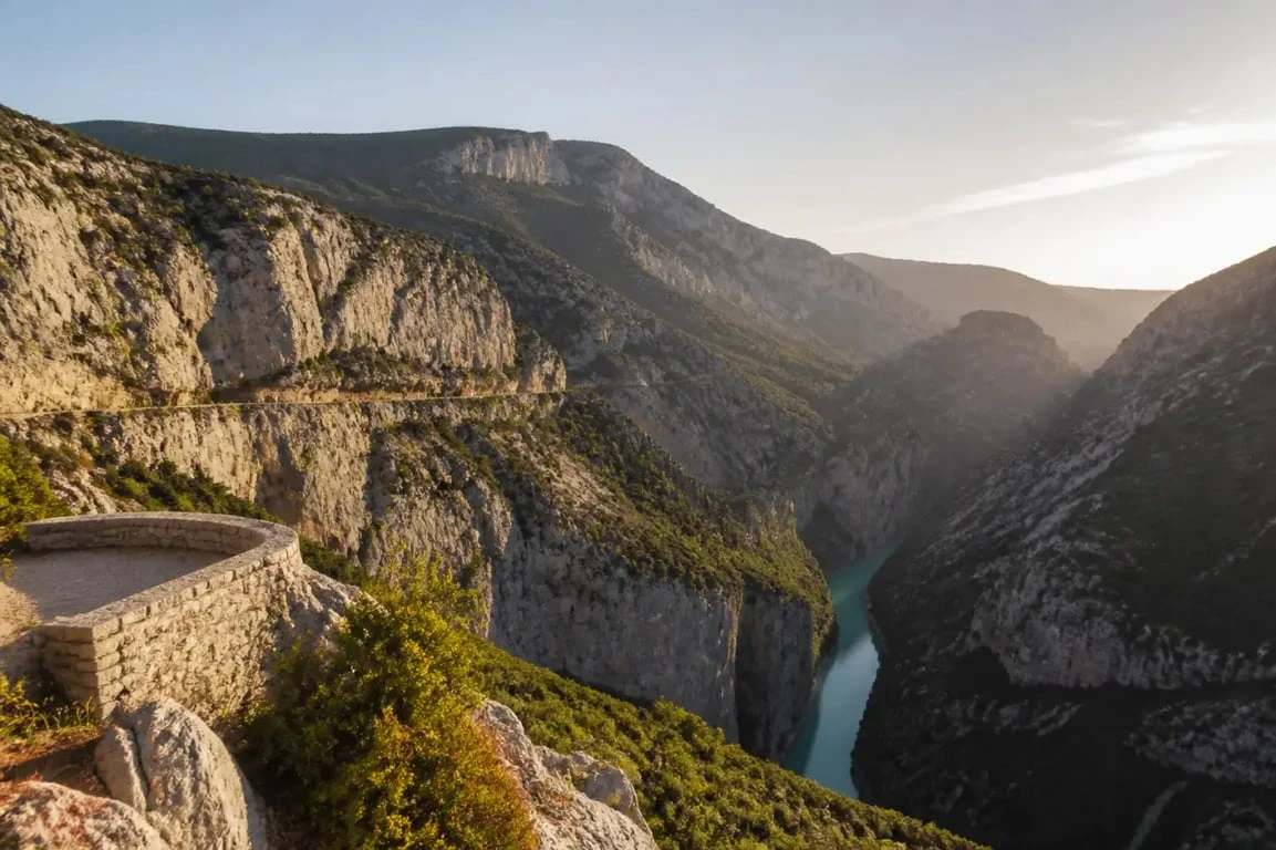 Que faire à Castellane : routes panoramiques et belvédères des gorges du Verdon