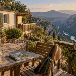Camping panoramique du Verdon à Castellane, terrasse vue vallée Verdon