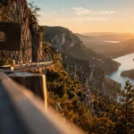 Belvédère des gorges du Verdon, route des Crêtes et eau turquoise