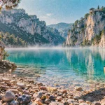 Les 5 lacs des gorges du Verdon, crique turquoise de Sainte-Croix