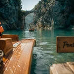 Pedalo gorges du Verdon : pédalo sur le lac de Sainte-Croix au pont du Galetas