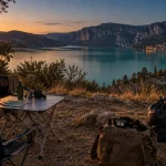 Spot bivouac lac de sainte croix : aire de camping près du Verdon, lac turquoise au calme